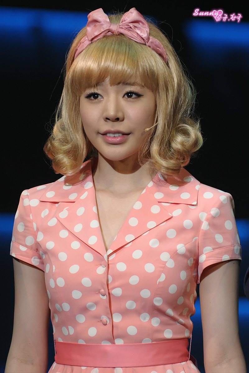 [OTHER][12-06-2012]Selca mới nhất của Sunny và Park Kwang Hyun tại hậu trường "Catch Me If You Can"  - Page 6 12754A3F4F8D88EB154D3C