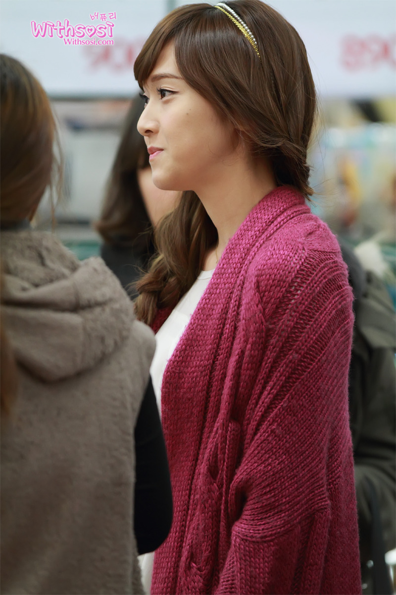 [OTHER][20-01-2012]Jessica tại trường quay của bộ phim "Wild Romance" - Page 16 153428374F33B7663A010B