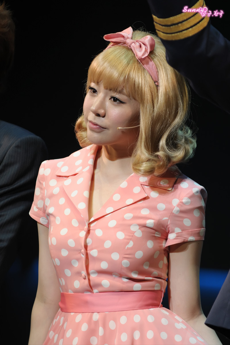 [OTHER][12-06-2012]Selca mới nhất của Sunny và Park Kwang Hyun tại hậu trường "Catch Me If You Can"  - Page 9 1660023D4F9ABD712618BC