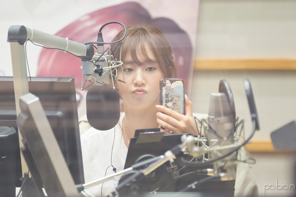 [PIC][23/24/25/26-06-2016] Yuri làm DJ đặc biệt cho "Radio KBS Cool FM Sukira" vào tối nay  - Page 3 212B074F577209360FE93C