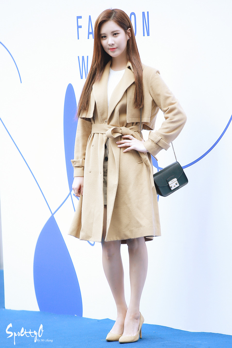 [PIC][19-10-2015]SeoHyun tham dự "HERA SEOUL FASHION WEEK S/S 2016 'THE STUDIO K'" vào trưa nay 215C0C365624AA72095663