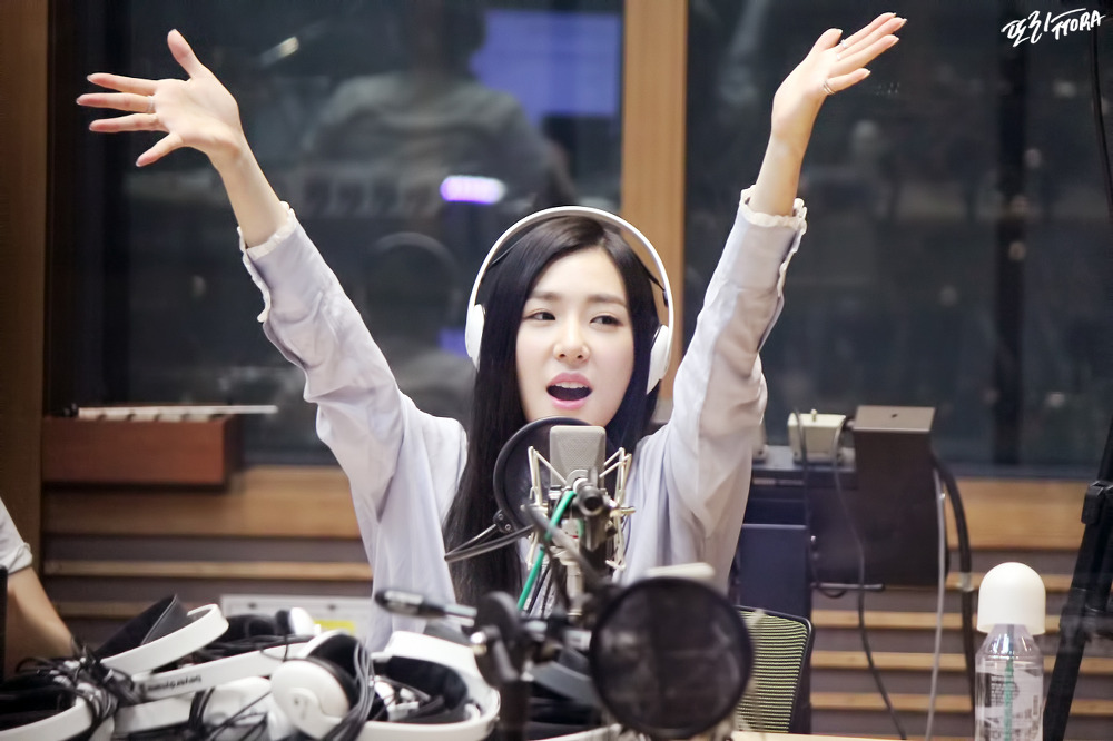 [OTHER][06-02-2015]Hình ảnh mới nhất từ DJ Sunny tại Radio MBC FM4U - "FM Date" - Page 17 231E7F3D557EA72B2E3800