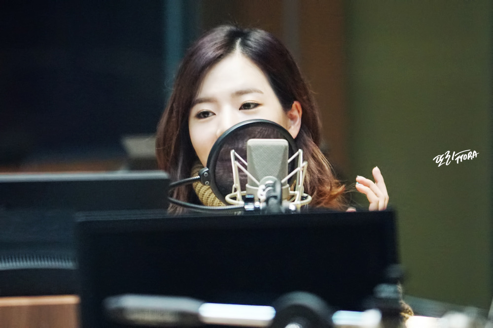 [OTHER][06-02-2015]Hình ảnh mới nhất từ DJ Sunny tại Radio MBC FM4U - "FM Date" - Page 30 237785475649BCC230BFB2