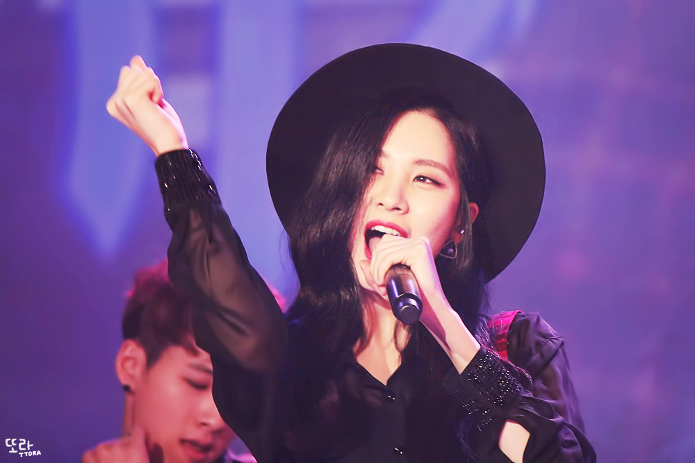 [PIC][11-11-2014]TaeTiSeo biểu diễn tại "Passion Concert 2014" ở Seoul Jamsil Gymnasium vào tối nay - Page 4 2470A436546716EE365C58