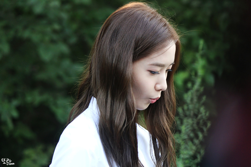 [PIC][27-09-2014]YoonA tham dự sự kiện “Innisfree PLAY GREEN Festival 2014” tại Seocho Culture & Arts Park vào chiều nay - Page 3 2472203A5433BB6C038EBA