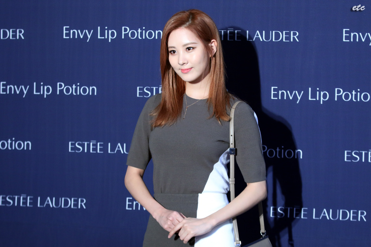 [PIC][18-09-2015]SeoHyun tham dự sự kiện ra mắt dòng sản phẩm "Envy Lip Potion" của thương hiệu "Estee Launder" vào chiều nay 27695A4855FC55120EE835