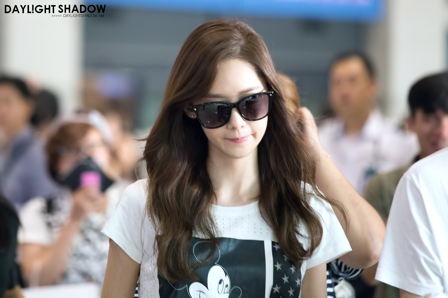[PIC][27-07-2014]YoonA trở về Hàn Quốc vào sáng nay 237CB9445470BB812624A4