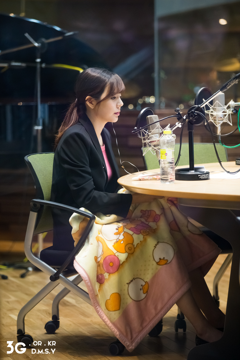 [OTHER][06-02-2015]Hình ảnh mới nhất từ DJ Sunny tại Radio MBC FM4U - "FM Date" - Page 8 26196C365539E2D217E5A6