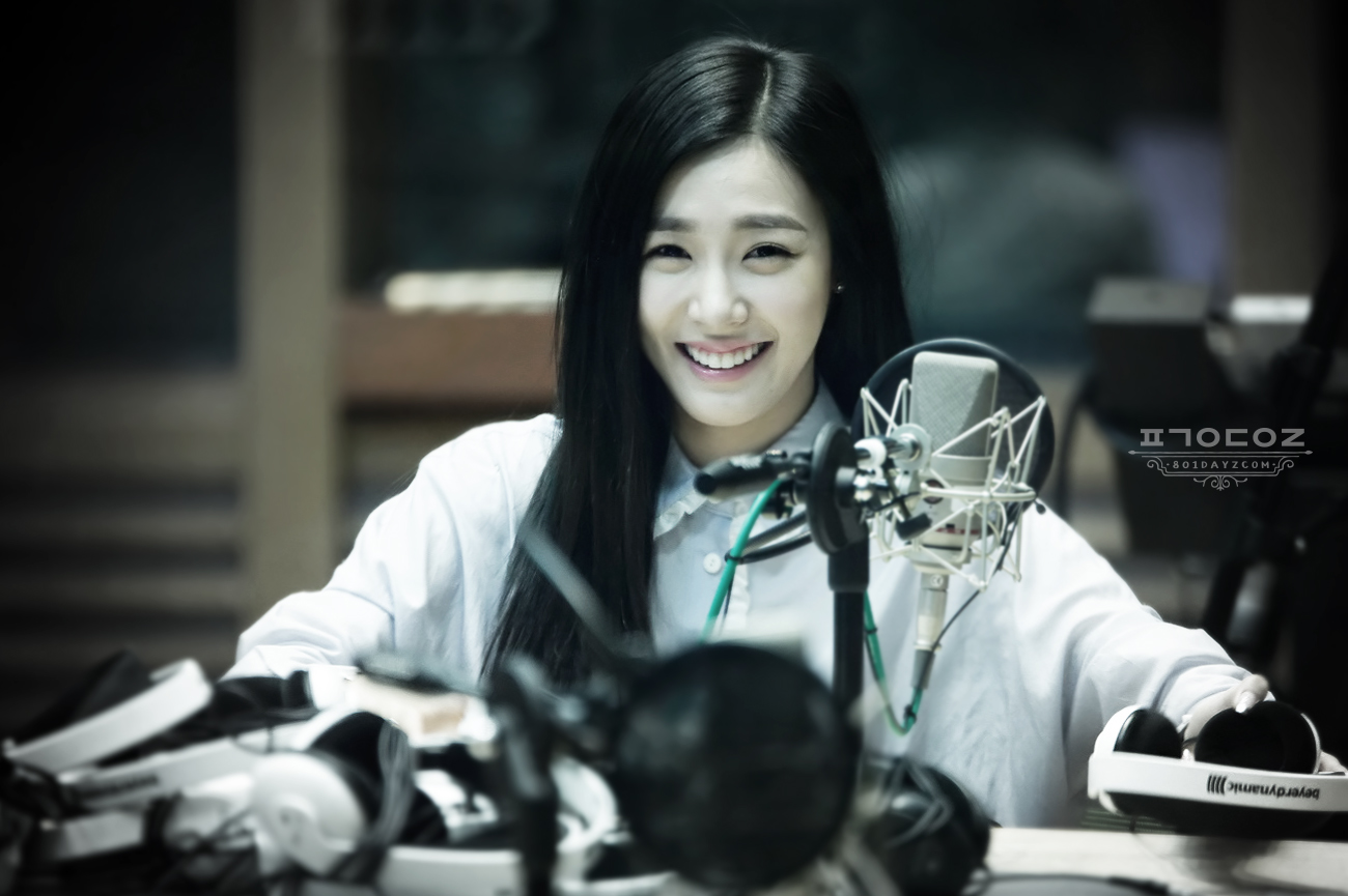 [OTHER][06-02-2015]Hình ảnh mới nhất từ DJ Sunny tại Radio MBC FM4U - "FM Date" - Page 17 261CCD455586B4CD01D4EE